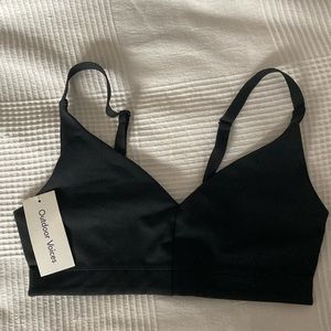 Outdoor Voices FreeForm Bralette. Black, size small. New with tags unworn